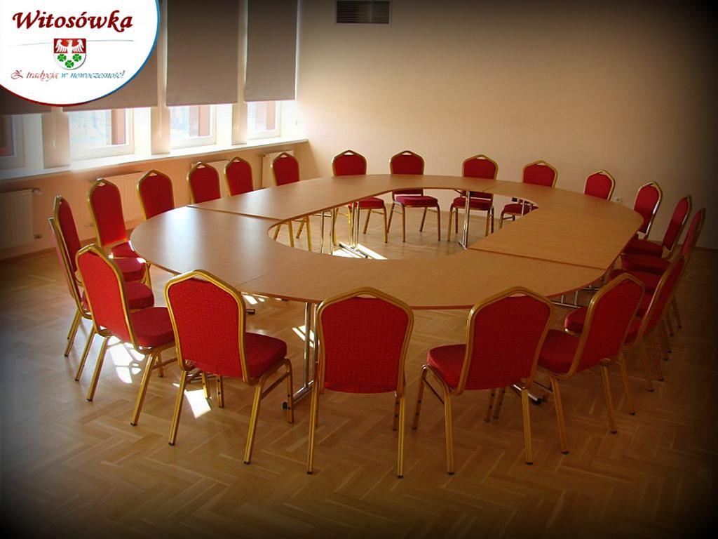 Pokoje Goscinne W Centrum Kultury Wsi Polskiej Wierzchoslawice Extérieur photo