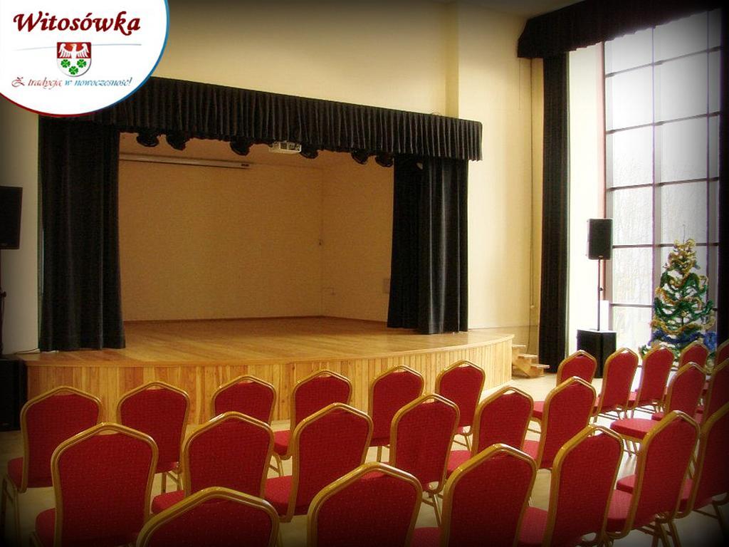 Pokoje Goscinne W Centrum Kultury Wsi Polskiej Wierzchoslawice Extérieur photo