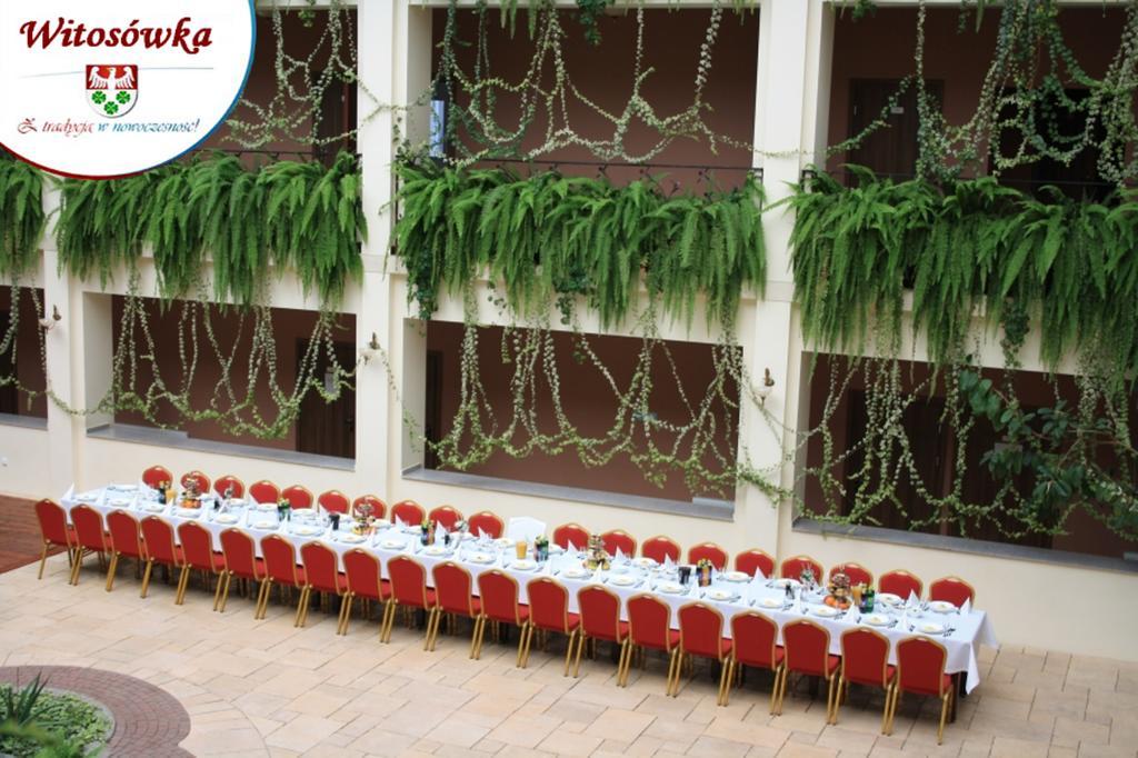 Pokoje Goscinne W Centrum Kultury Wsi Polskiej Wierzchoslawice Extérieur photo
