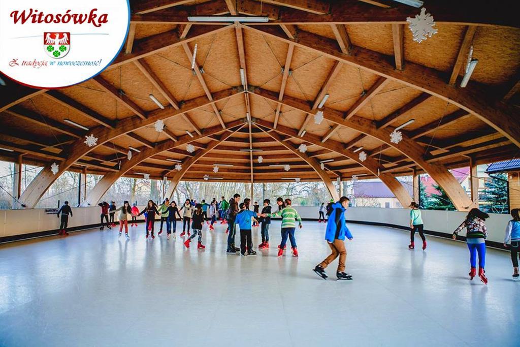 Pokoje Goscinne W Centrum Kultury Wsi Polskiej Wierzchoslawice Extérieur photo