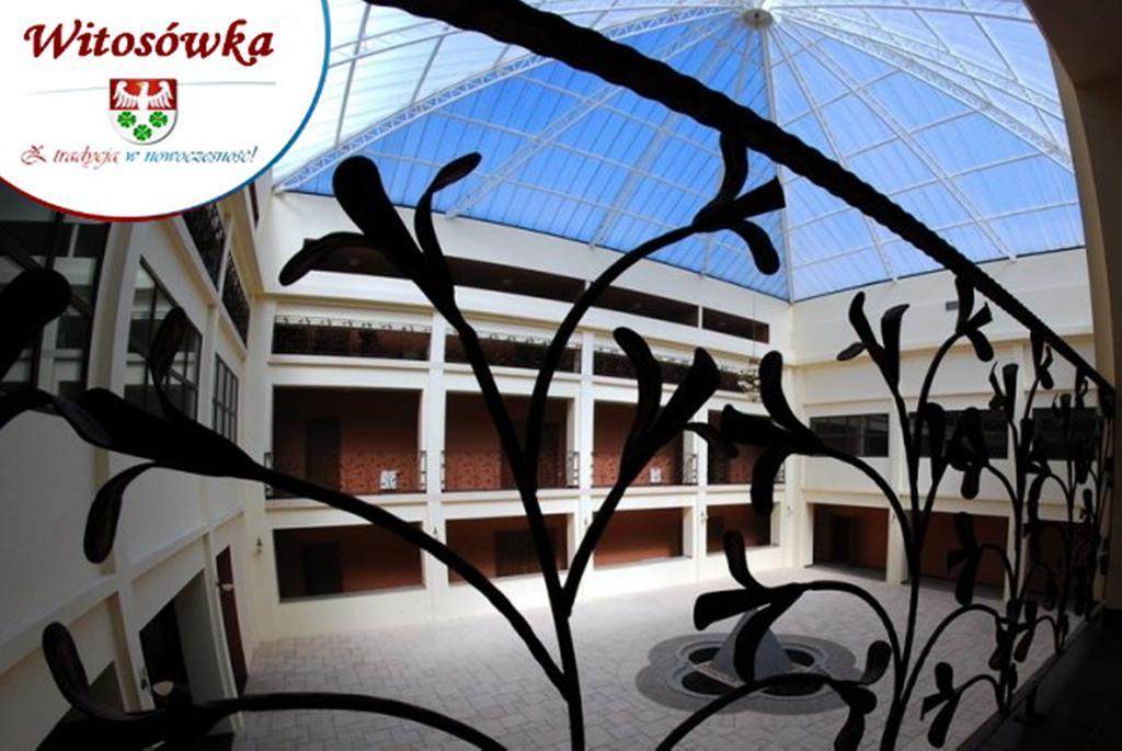 Pokoje Goscinne W Centrum Kultury Wsi Polskiej Wierzchoslawice Extérieur photo